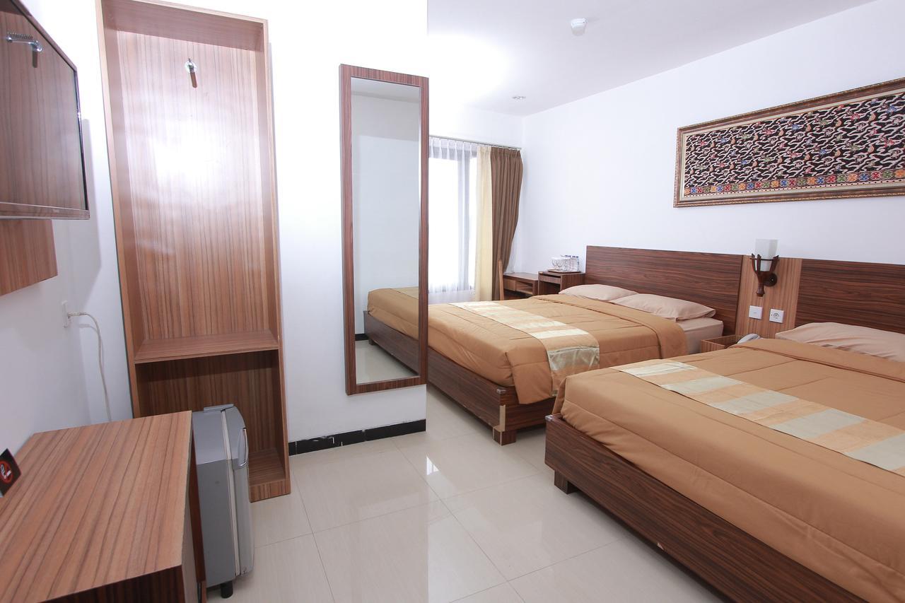 יוגיאקרטה Hotel Kristina Malioboro מראה חיצוני תמונה