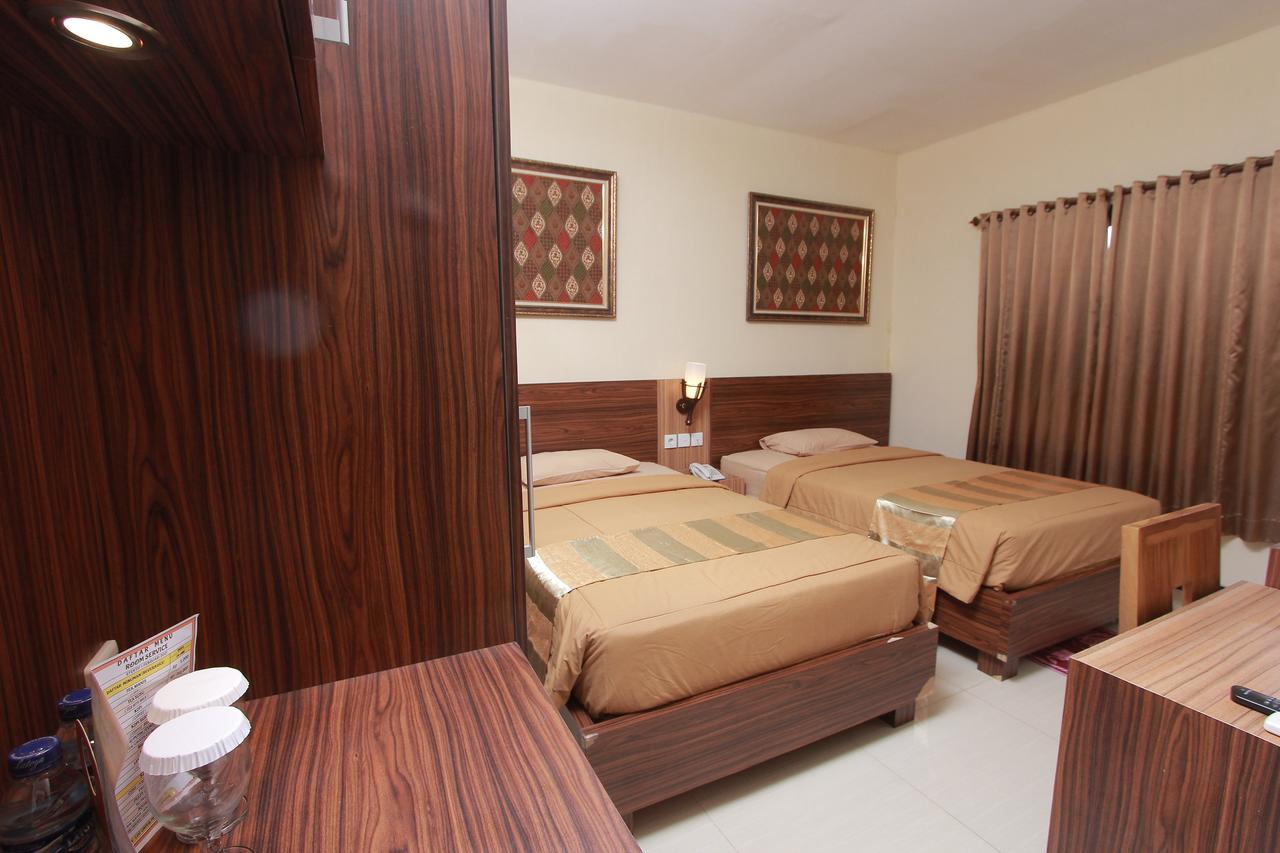 יוגיאקרטה Hotel Kristina Malioboro מראה חיצוני תמונה