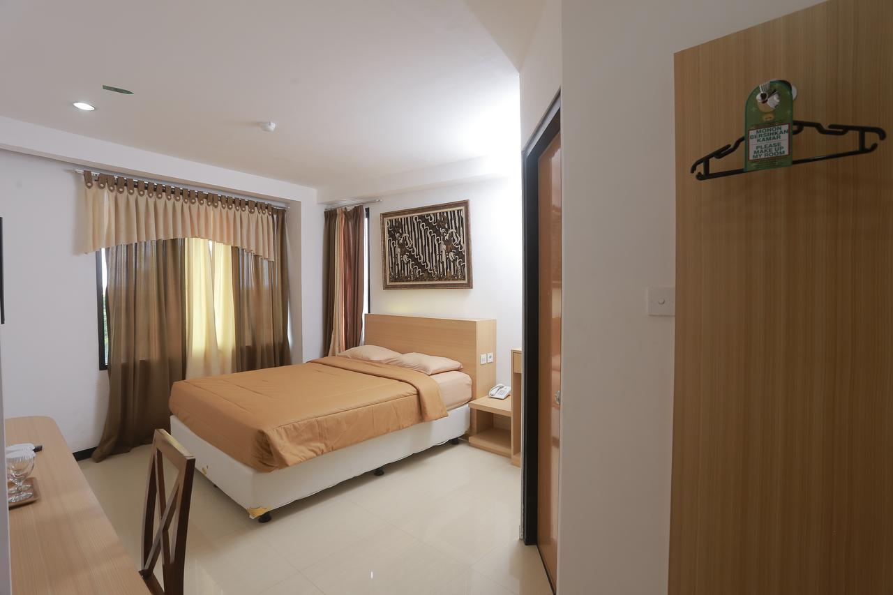 יוגיאקרטה Hotel Kristina Malioboro מראה חיצוני תמונה